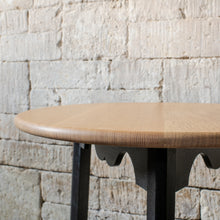 Load image into Gallery viewer, Cricket Table