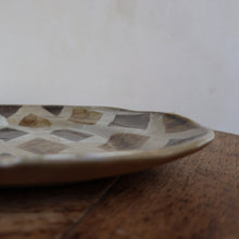 Load image into Gallery viewer, Harlequin Dohm Serving Plate