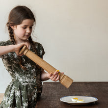 Load image into Gallery viewer, Tuscan Pepper & Salt Mills